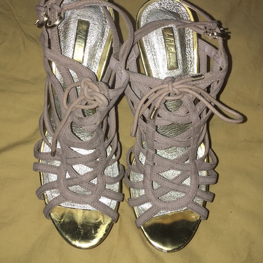 Wild‎ Pair platform heels 👠